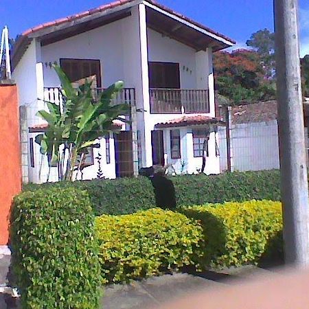 Casa 2 E 4 Quartos! 伊利亚贝拉 外观 照片